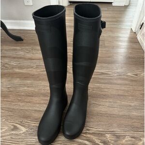 Hunter Boots - Tall!